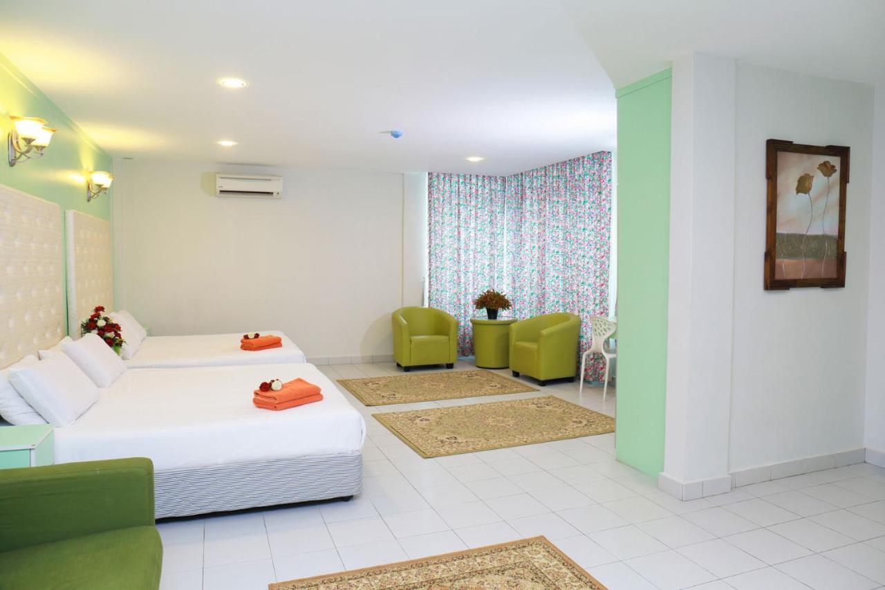 Akar Hotel Kampung Baru Куала-Лумпур Экстерьер фото